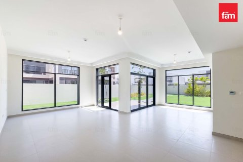 Villa in Dubai 4 bedrooms, 484.1 sq.m. № 23756 - photo 8