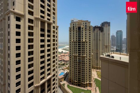 Apartment in Dubai 4 bedrooms, 260.6 sq.m. № 113620 - photo 14