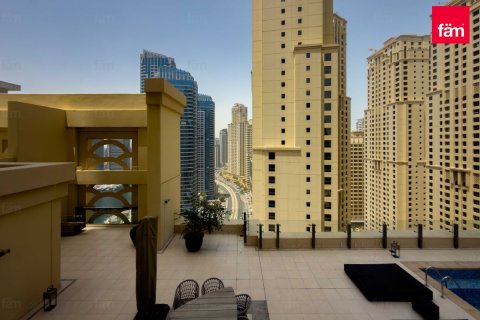Apartment in Dubai 4 bedrooms, 260.6 sq.m. № 113620 - photo 12