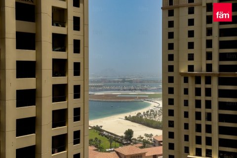 Apartment in Dubai 4 bedrooms, 260.6 sq.m. № 113620 - photo 15