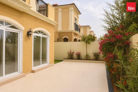 Villa in Dubai 3 bedrooms, 325 sq.m. № 123912 - photo 13