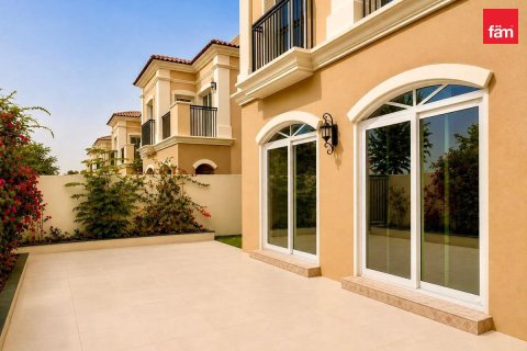 Villa in Dubai 3 bedrooms, 325 sq.m. № 123912
