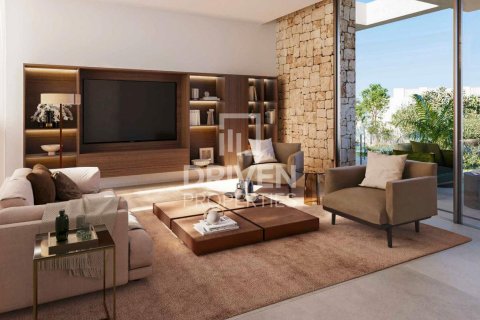 Villa en Dubai Land, Dubai, 6 dormitorios, 720 m², № 65159 - foto 2