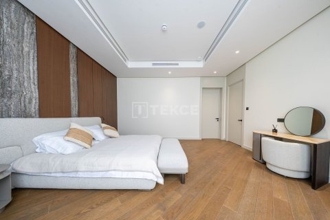 Villa in Dubai 6 bedrooms, 1031 sq.m. № 102244 - photo 17