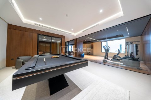 Villa in Dubai 6 bedrooms, 1031 sq.m. № 102244 - photo 4