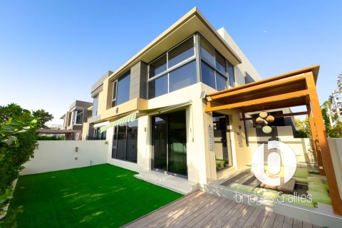 Villa à Dubai Hills Estate, Dubai, 5 chambres, 278 m², № 102242