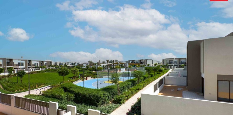 Townhouse in Dubai 3 bedrooms, 161.1 sq.m. № 76956