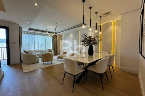 Townhouse in Jumeirah Village Circle, Dubai 4 bedrooms, 630 sq.m. № 22797 - photo 3
