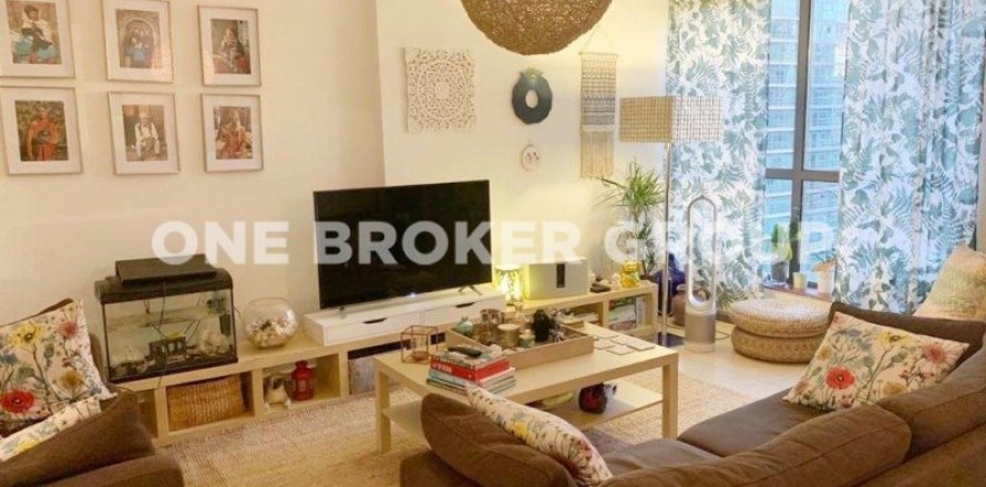 Квартира в RIMAL в Дубае, 2 спальни, 128.9м², № 30509