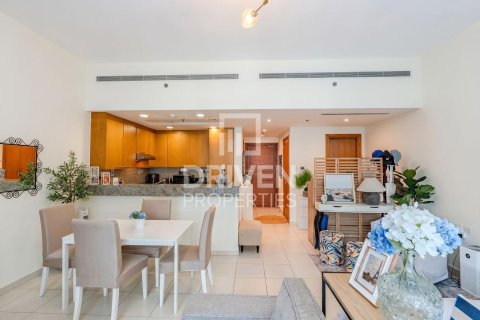 Apartment in Bay Square, Business Bay, Dubai studio, 61.22 sq.m. № 138297 - photo 4