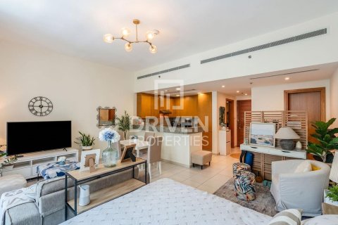 Apartment in Bay Square, Business Bay, Dubai studio, 61.22 sq.m. № 138297 - photo 2