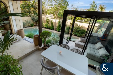 Villa in Mudon, Dubai 4 bedrooms, 354 sq.m. № 91282 - photo 11