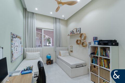 Apartment in Motor City, Dubai 3 bedrooms, 198 sq.m. № 91291 - photo 4