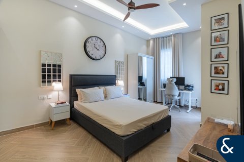 Apartment in Motor City, Dubai 3 bedrooms, 198 sq.m. № 91291 - photo 14