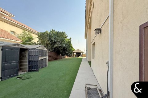 Купить виллу в Dubai Land, Дубай: 6 спален, 1256м², № 91284 - фото 4