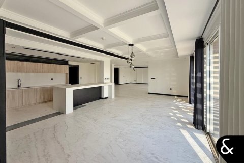 Купить виллу в Dubai Land, Дубай: 6 спален, 1256м², № 91284 - фото 9