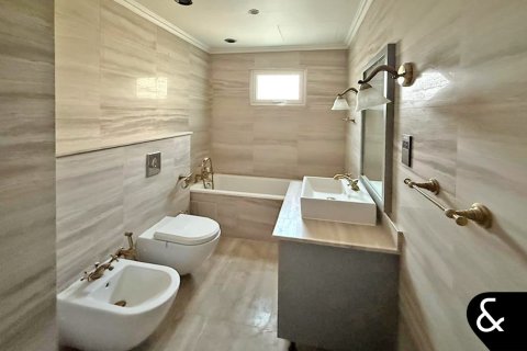 Купить виллу в Dubai Land, Дубай: 6 спален, 1256м², № 91284 - фото 13