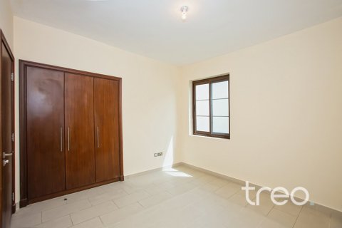 Villa in Casa, Arabian Ranches 2, Dubai 4 bedrooms, 296.92 sq.m. № 123527 - photo 21