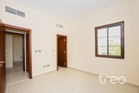 Villa in Casa, Arabian Ranches 2, Dubai 4 bedrooms, 296.92 sq.m. № 123527 - photo 15