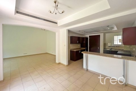 Adosado en Arabian Ranches, Dubai, 3 dormitorios, 244.06 m², № 123530 - foto 4