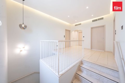 Villa à Dubai, 4 chambres, 560.3 m², № 133084 - photo 18