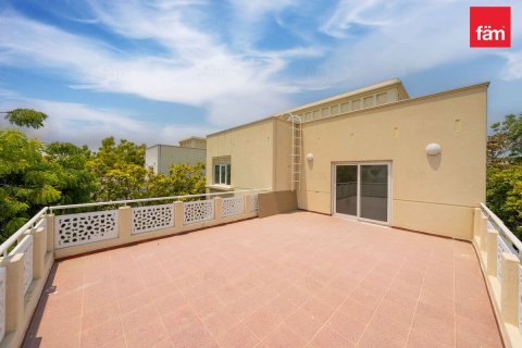 Villa à Dubai, 4 chambres, 560.3 m², № 133084 - photo 17