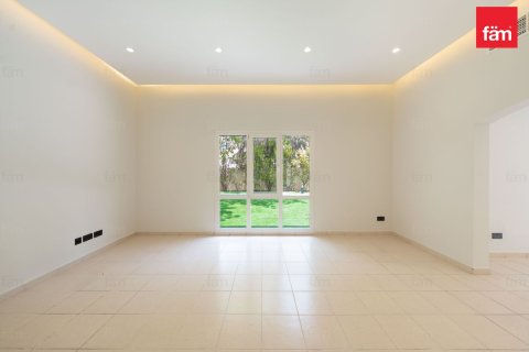 Villa à Dubai, 4 chambres, 560.3 m², № 133084 - photo 27