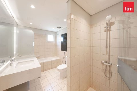 Villa à Dubai, 4 chambres, 560.3 m², № 133084 - photo 7