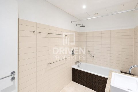 Apartamento en Sheikh Zayed Road, Dubai, 2 dormitorios, 119.01 m², № 128524 - foto 15