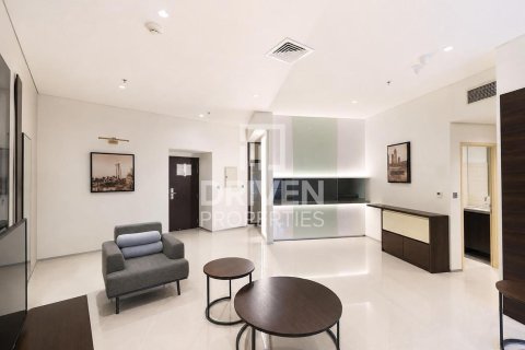 Apartamento en Sheikh Zayed Road, Dubai, 1 dormitorio, 85.01 m², № 128525