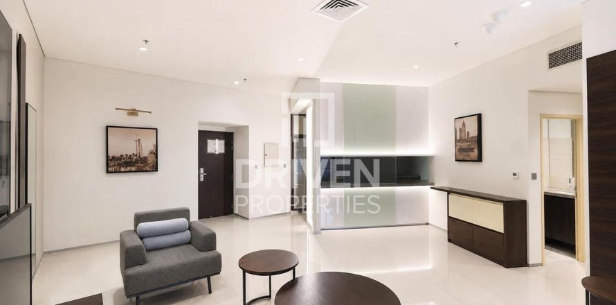 Apartamento en Sheikh Zayed Road, Dubai, 1 dormitorio, 85.01 m², № 128525