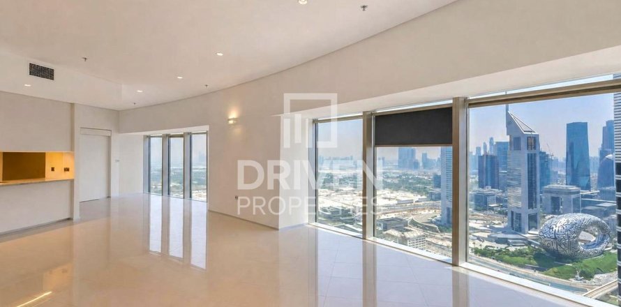 Apartment in Sheikh Zayed Road, Dubai 3 bedrooms, 209.96 sq.m. № 128527