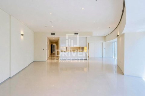 Apartment in Sheikh Zayed Road, Dubai 3 bedrooms, 209.96 sq.m. № 128527 - photo 2