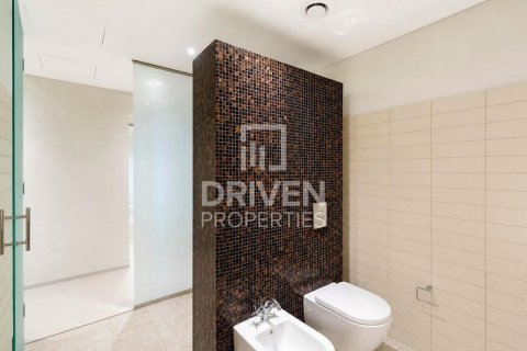 Apartment in Sheikh Zayed Road, Dubai 3 bedrooms, 209.96 sq.m. № 128527 - photo 19