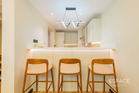 Apartamento en SEVEN RESIDENCES en Palm Jumeirah, Dubai, 1 dormitorio, 69 m², № 62943 - foto 3