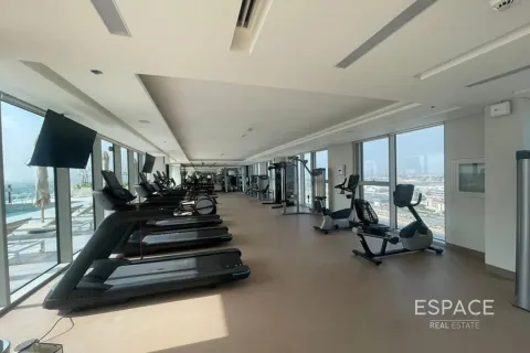 Apartamento en GOLF SUITES en Dubai Hills Estate, Dubai, 2 dormitorios, 104 m², № 62933 - foto 17