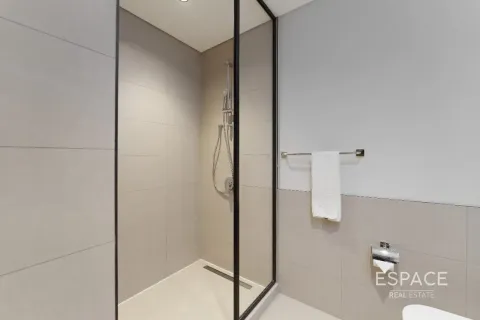 Apartamento en GOLF SUITES en Dubai Hills Estate, Dubai, 2 dormitorios, 104 m², № 62933 - foto 11