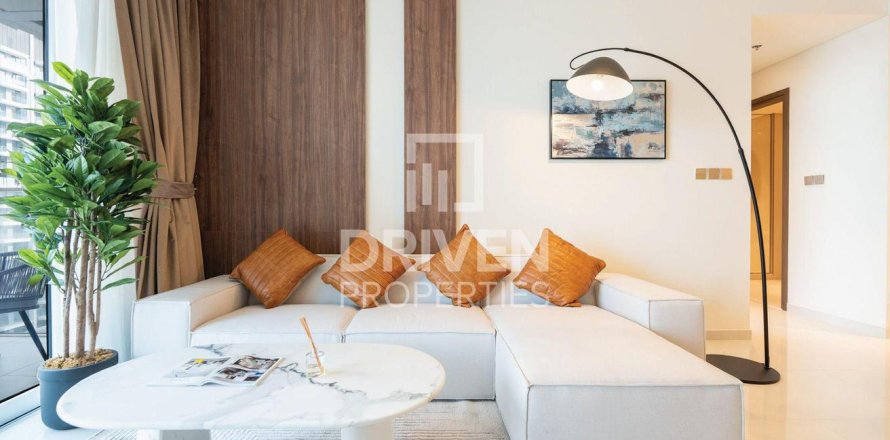 Apartment in EMAAR Beachfront, Dubai Harbour, Dubai 1 bedroom, 73.77 sq.m. № 128135