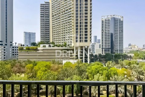 Apartment in Jumeirah Village Circle, Dubai 1 bedroom, 74.69 sq.m. № 128134 - photo 2