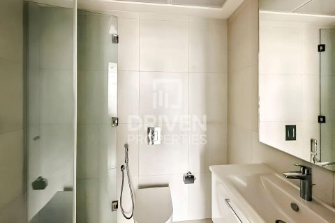 Apartment in Jumeirah Village Circle, Dubai 1 bedroom, 74.69 sq.m. № 128134 - photo 10