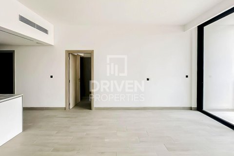 Apartment in Jumeirah Village Circle, Dubai 1 bedroom, 74.69 sq.m. № 128134 - photo 3