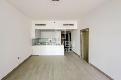Apartment in Jumeirah Village Circle, Dubai 1 bedroom, 74.69 sq.m. № 128134 - photo 5