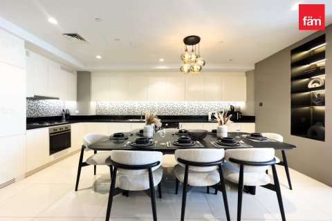 Apartment in Business Bay, Dubai 2 bedrooms, 123.3 sq.m. № 124287 - photo 7