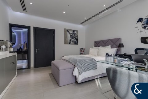 Villa in Jumeirah Village Circle, Dubai 4 bedrooms, 402 sq.m. № 74693 - photo 19