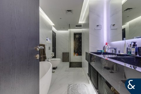 Villa in Jumeirah Village Circle, Dubai 4 bedrooms, 402 sq.m. № 74693 - photo 9