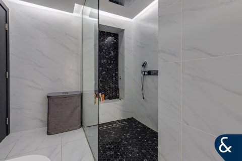 Villa in Jumeirah Village Circle, Dubai 4 bedrooms, 402 sq.m. № 74693 - photo 10