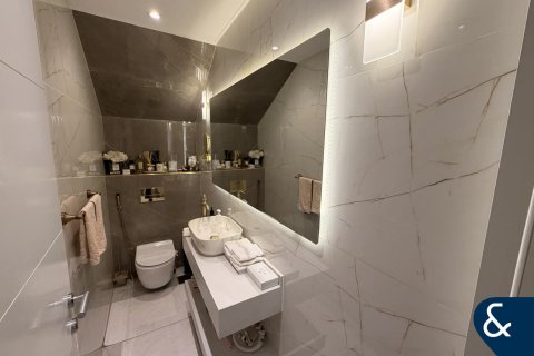 Villa in Regional, Jumeirah Park, Dubai 3 bedrooms, 285 sq.m. № 74684 - photo 9