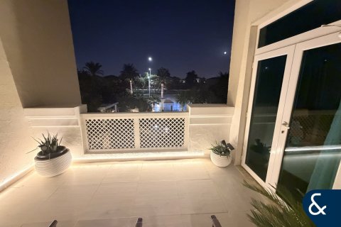 Villa in Regional, Jumeirah Park, Dubai 3 bedrooms, 285 sq.m. № 74684 - photo 8