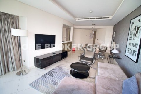 Снять в аренду квартиру в Бизнес-Бэе, Дубай: 3 спальни, 168.5м², № 1210 - фото 1