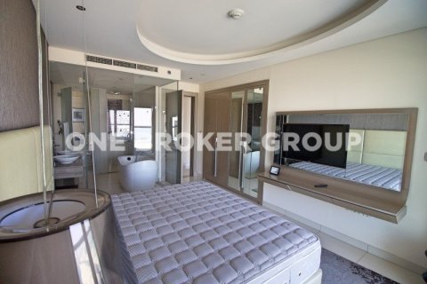 Снять в аренду квартиру в Бизнес-Бэе, Дубай: 3 спальни, 168.5м², № 1210 - фото 13